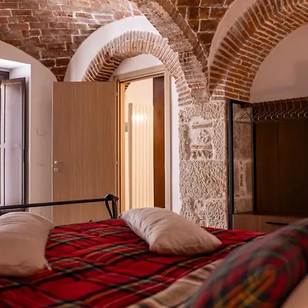 In Palazzo Rinaldi - Private Wellness Lägenhet Ovindoli